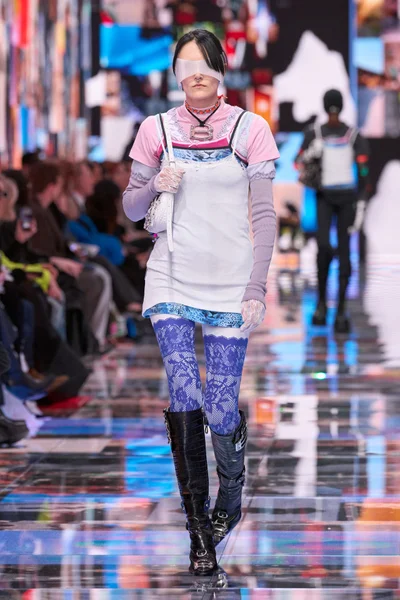 Look 53